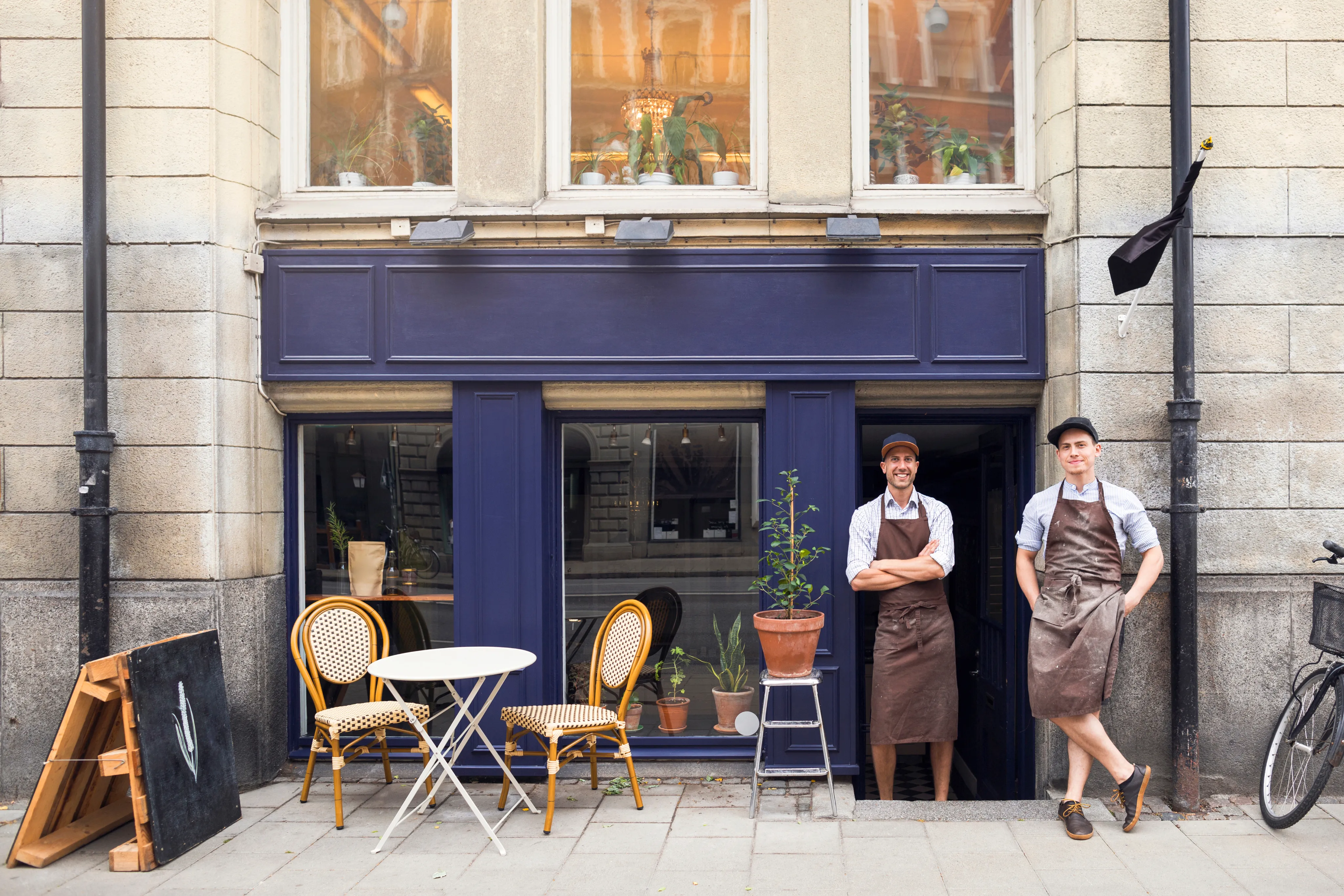 Food/Restaurants outlets